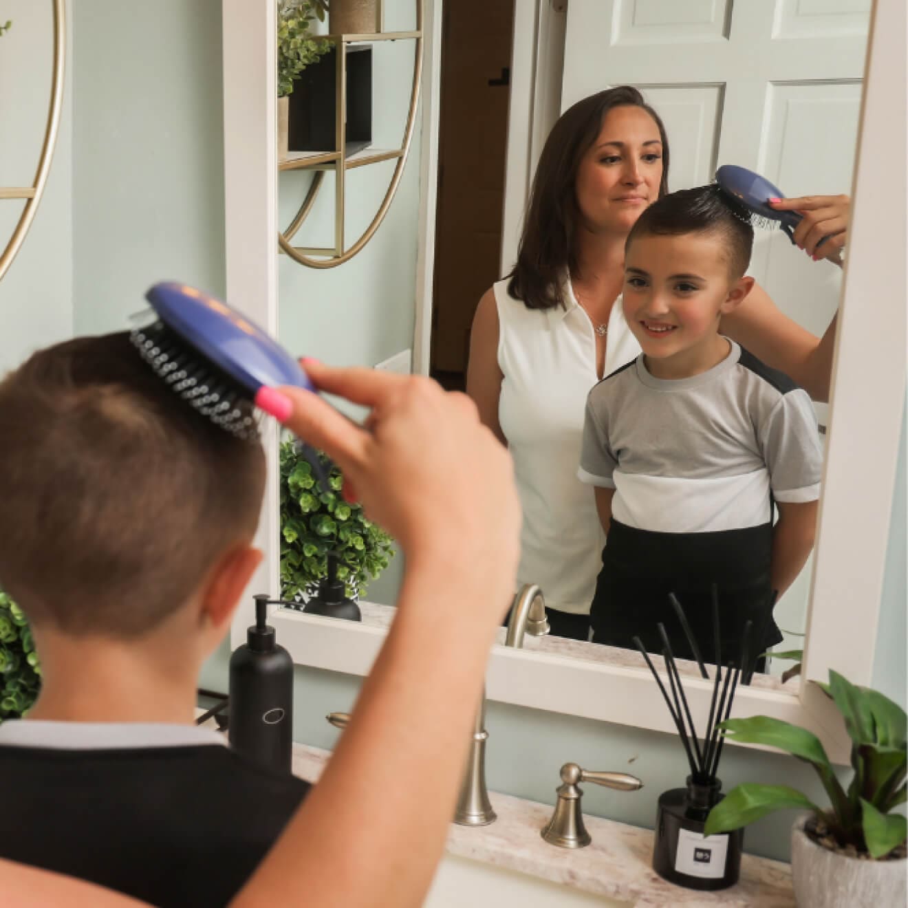 El secreto para peinados rápidos y sin enredos está aquí: Magic Brush 2 en 1